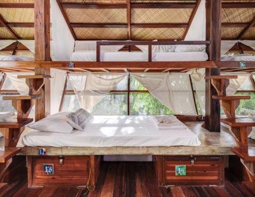 Harana Surf Resort Генерал-Луна Экстерьер фото