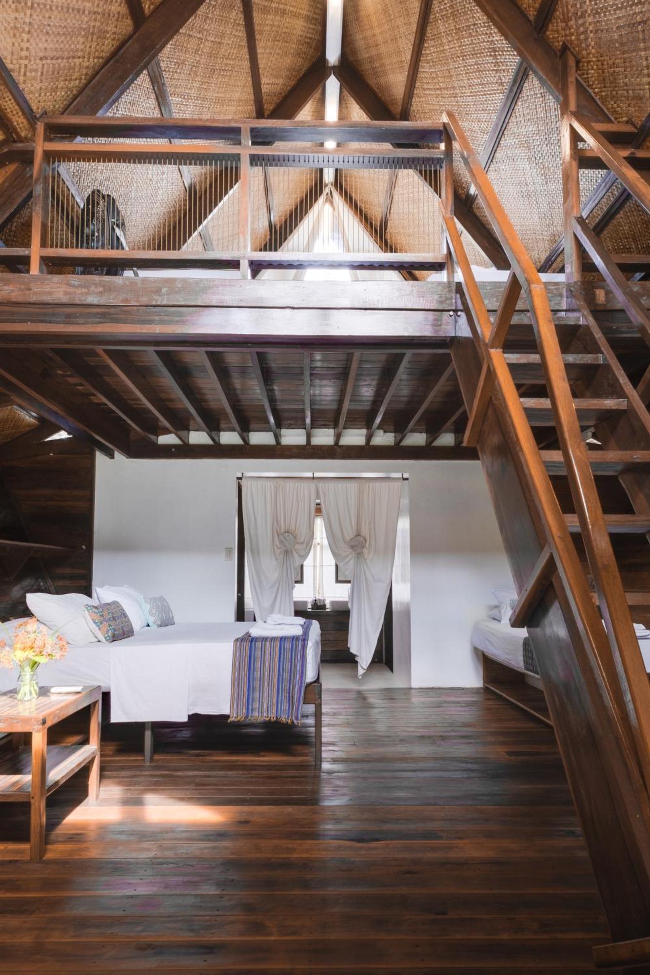 Harana Surf Resort Генерал-Луна Экстерьер фото